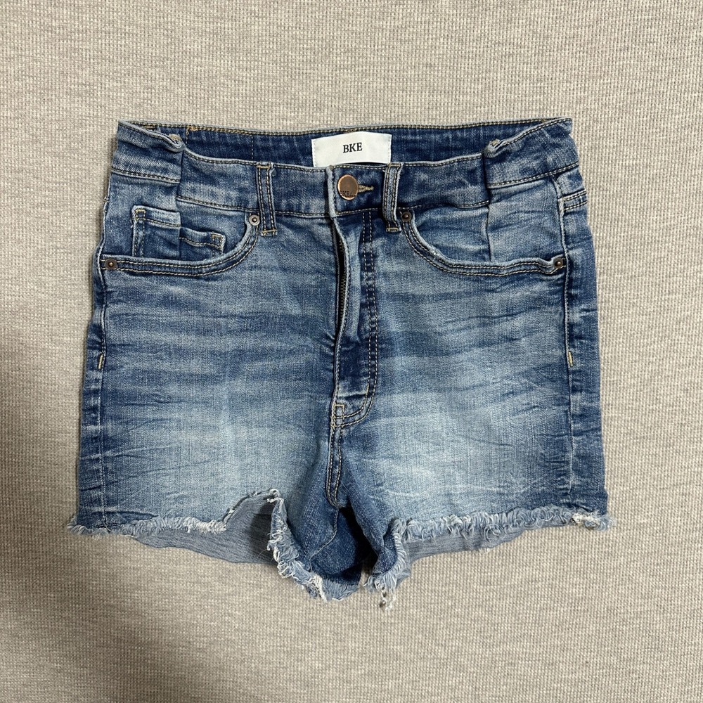 BKE Billie High Rise Raw Hem Denim Jean Shorts Medium Wash Blue Size 28 AXB808